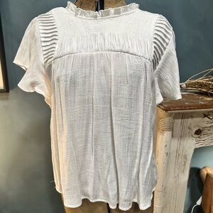 Nanette Lenore Women’s top Size M